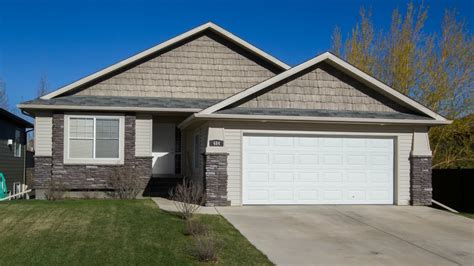 bungalows for sale in lethbridge.